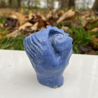 Lille blå skulptur